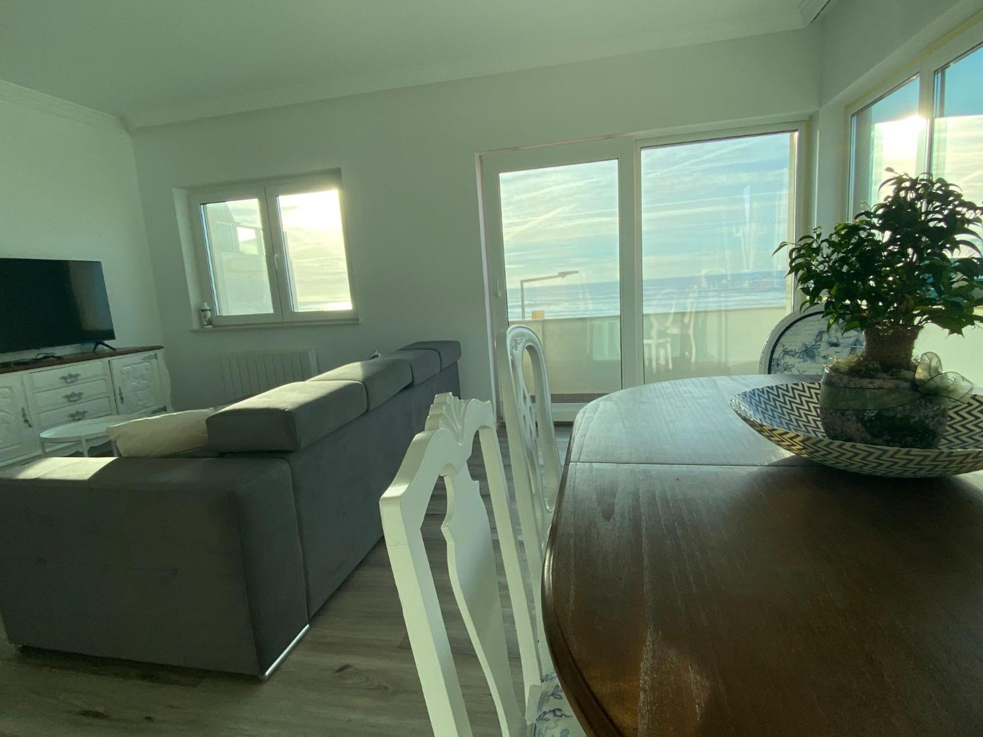 Bleu Ocean Apartment *